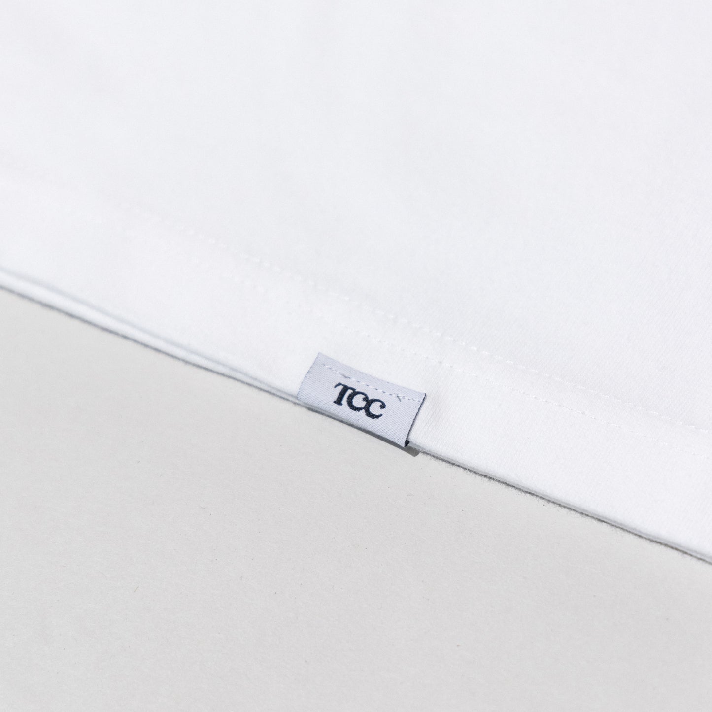 2 BIT GAME WHITE TEE